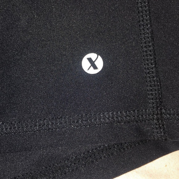 XERSION fitted Black M Shorts HR with adjuster - Picture 3 of 5